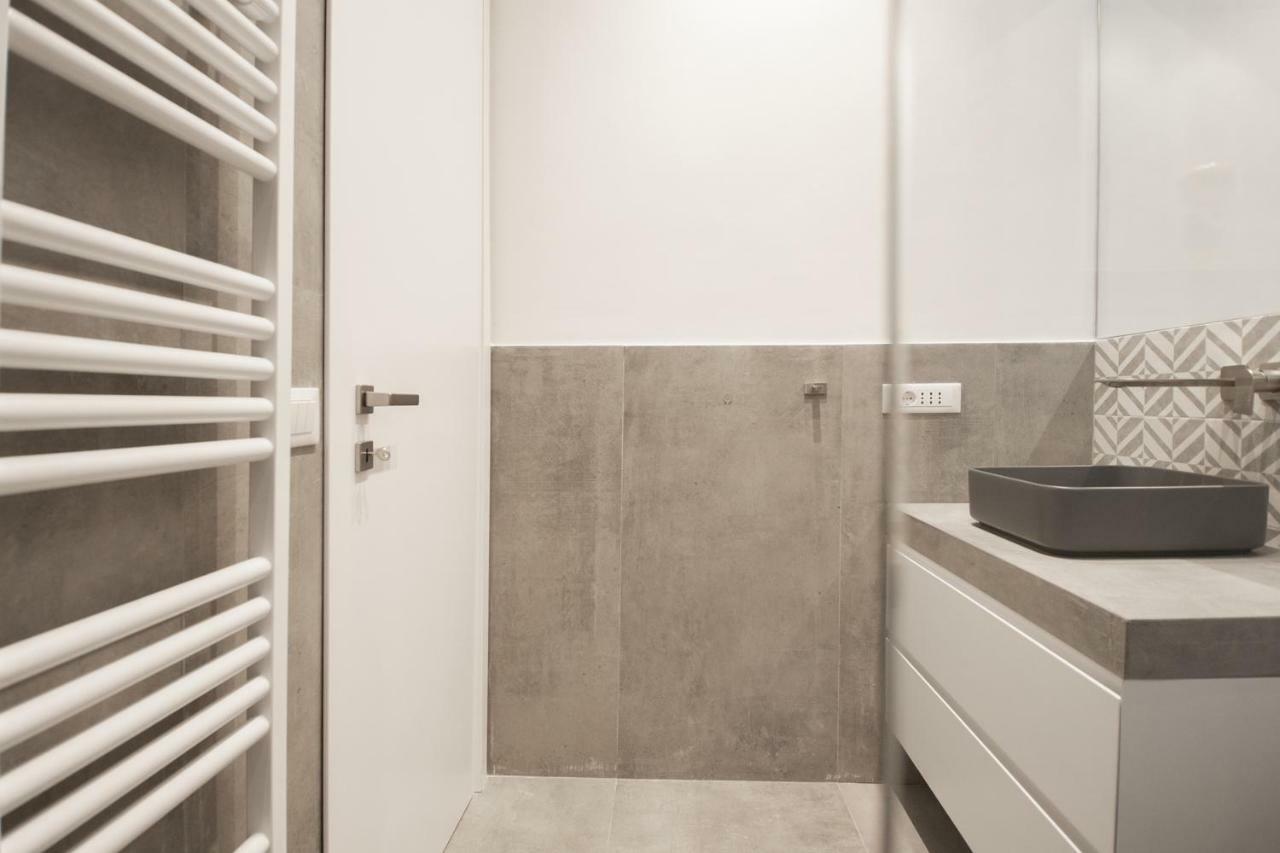 Ambio Suites Luxury Trastevere โรม ภายนอก รูปภาพ
