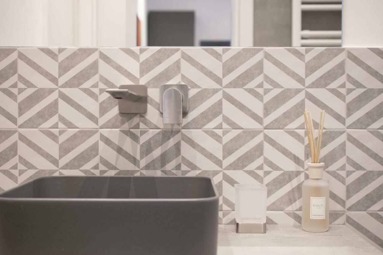 Ambio Suites Luxury Trastevere โรม ภายนอก รูปภาพ