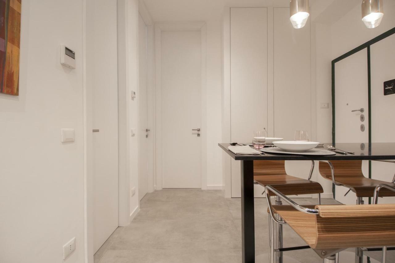 Ambio Suites Luxury Trastevere โรม ภายนอก รูปภาพ